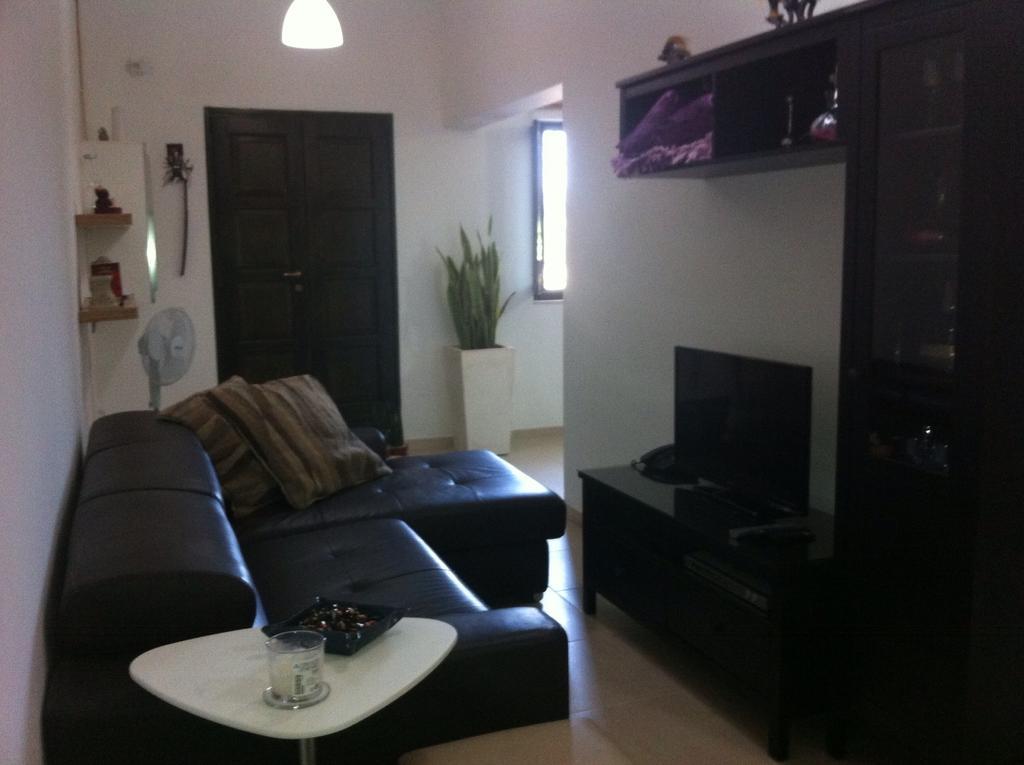Genista Apartment Kalkara Zimmer foto